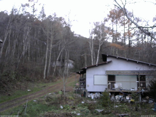 長野県菅平高原 ゆたか山荘 西側(坂上) 2025/11/15 16:30