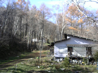 長野県菅平高原 ゆたか山荘 西側(坂上) 2025/11/16 10:30