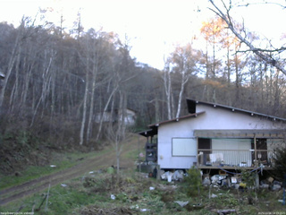 長野県菅平高原 ゆたか山荘 西側(坂上) 2025/11/16 14:15