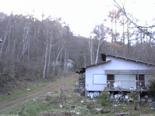 長野県菅平高原 ゆたか山荘 西側(坂上) 2025/11/16 15:15