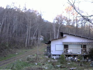 長野県菅平高原 ゆたか山荘 西側(坂上) 2025/11/17 14:15