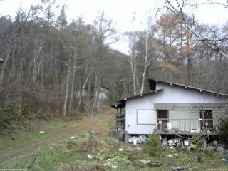 長野県菅平高原 ゆたか山荘 西側(坂上) 2025/11/18 12:15
