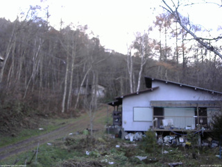 長野県菅平高原 ゆたか山荘 西側(坂上) 2025/11/18 14:30