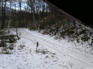 長野県菅平高原 ゆたか山荘 東側(坂下) 2025/11/20 12:00