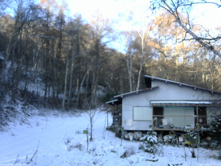 長野県菅平高原 ゆたか山荘 西側(坂上) 2025/11/21 07:30