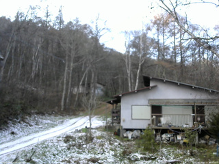 長野県菅平高原 ゆたか山荘 西側(坂上) 2025/11/21 14:30