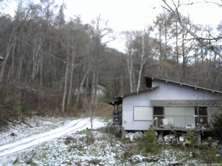 長野県菅平高原 ゆたか山荘 西側(坂上) 2025/11/21 15:30