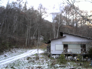 長野県菅平高原 ゆたか山荘 西側(坂上) 2025/11/21 16:15