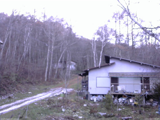 長野県菅平高原 ゆたか山荘 西側(坂上) 2025/11/22 15:00