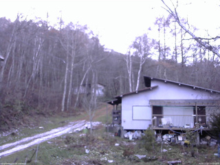 長野県菅平高原 ゆたか山荘 西側(坂上) 2025/11/22 15:15