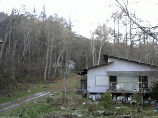 長野県菅平高原 ゆたか山荘 西側(坂上) 2025/11/23 13:45