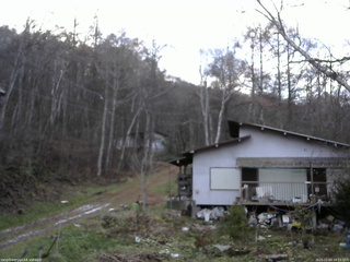 長野県菅平高原 ゆたか山荘 西側(坂上) 2025/11/23 16:15