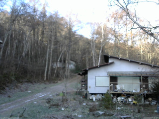 長野県菅平高原 ゆたか山荘 西側(坂上) 2025/11/24 07:45