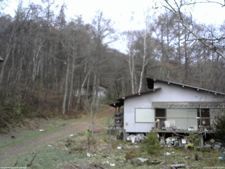 長野県菅平高原 ゆたか山荘 西側(坂上) 2025/11/25 07:30