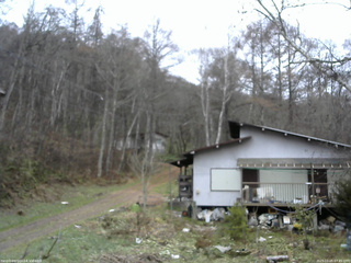 長野県菅平高原 ゆたか山荘 西側(坂上) 2025/11/25 07:45