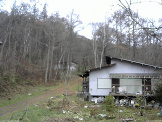 長野県菅平高原 ゆたか山荘 西側(坂上) 2025/11/25 08:15