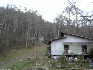 長野県菅平高原 ゆたか山荘 西側(坂上) 2025/11/25 15:00
