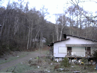 長野県菅平高原 ゆたか山荘 西側(坂上) 2025/11/26 07:00