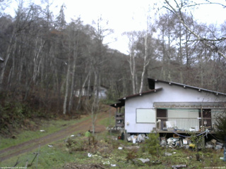 長野県菅平高原 ゆたか山荘 西側(坂上) 2025/11/28 07:45
