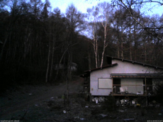 長野県菅平高原 ゆたか山荘 西側(坂上) 2025/11/30 06:15