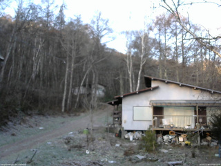 長野県菅平高原 ゆたか山荘 西側(坂上) 2025/11/30 07:00