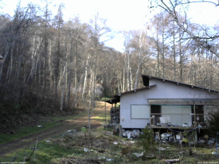 長野県菅平高原 ゆたか山荘 西側(坂上) 2025/12/01 12:30