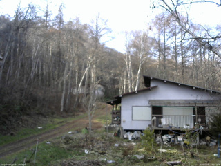 長野県菅平高原 ゆたか山荘 西側(坂上) 2025/12/01 13:15