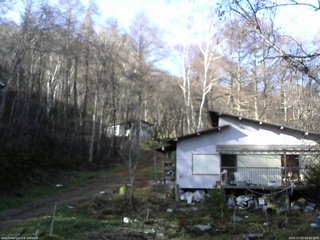 長野県菅平高原 ゆたか山荘 西側(坂上) 2025/12/02 09:45