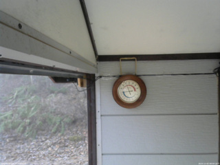 長野県菅平高原 ゆたか山荘 温度計 2025/12/02 08:00