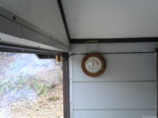 長野県菅平高原 ゆたか山荘 温度計 2025/12/02 14:15