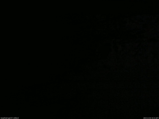 長野県菅平高原 ゆたか山荘 南側 2025/12/04 18:15