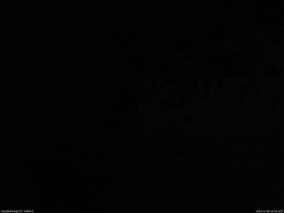 長野県菅平高原 ゆたか山荘 南側 2025/12/04 18:30