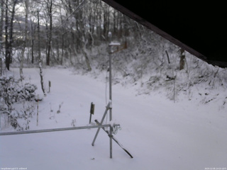 長野県菅平高原 ゆたか山荘 東側(坂下) 2025/12/05 14:15