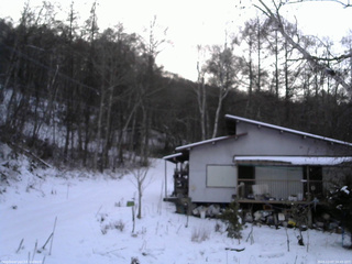 長野県菅平高原 ゆたか山荘 西側(坂上) 2025/12/07 16:45
