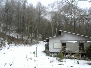 長野県菅平高原 ゆたか山荘 西側(坂上) 2025/12/09 10:30