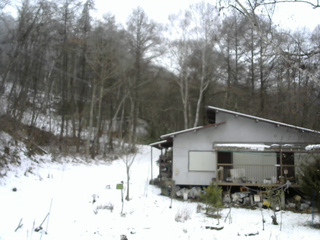 長野県菅平高原 ゆたか山荘 西側(坂上) 2025/12/09 11:15