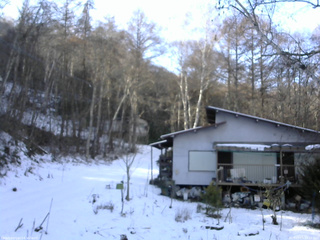 長野県菅平高原 ゆたか山荘 西側(坂上) 2025/12/09 13:15