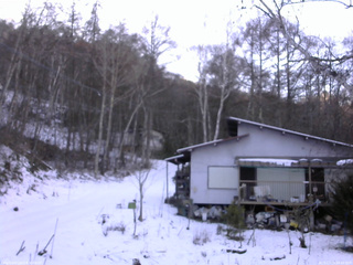 長野県菅平高原 ゆたか山荘 西側(坂上) 2025/12/09 14:30