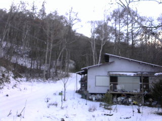 長野県菅平高原 ゆたか山荘 西側(坂上) 2025/12/09 14:45