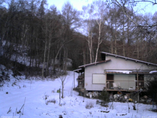 長野県菅平高原 ゆたか山荘 西側(坂上) 2025/12/10 06:30