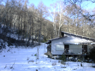 長野県菅平高原 ゆたか山荘 西側(坂上) 2025/12/10 09:45