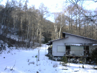 長野県菅平高原 ゆたか山荘 西側(坂上) 2025/12/10 13:00