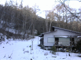 長野県菅平高原 ゆたか山荘 西側(坂上) 2025/12/10 13:45