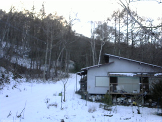 長野県菅平高原 ゆたか山荘 西側(坂上) 2025/12/10 15:45