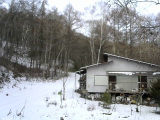 長野県菅平高原 ゆたか山荘 西側(坂上) 2025/12/11 08:30