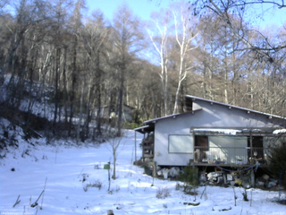 長野県菅平高原 ゆたか山荘 西側(坂上) 2025/12/11 10:00