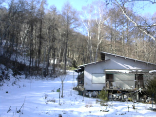 長野県菅平高原 ゆたか山荘 西側(坂上) 2025/12/11 10:45