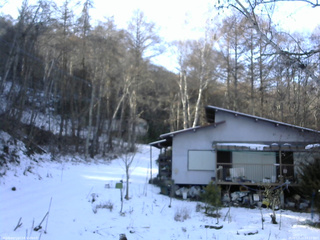 長野県菅平高原 ゆたか山荘 西側(坂上) 2025/12/11 13:15