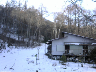 長野県菅平高原 ゆたか山荘 西側(坂上) 2025/12/11 13:30