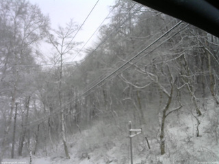 長野県菅平高原 ゆたか山荘 東側上空 2025/12/12 11:30